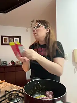 AliceMtz online show from 17, 4, 2026