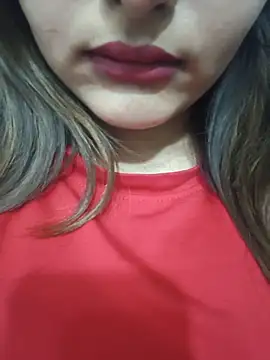 Snapshot of Tiiyaaa chatting on 18, 5, 2026 Tiiyaaa online show from 18, 5, 2026