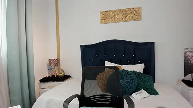 Snapshot of AmberKayleigh chatting on 18, 6, 2026 AmberKayleigh online show from 18, 6, 2026