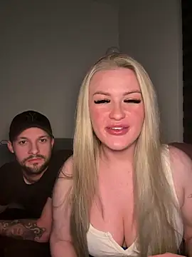 SexyCouple1910 online show from 2, 5, 2026