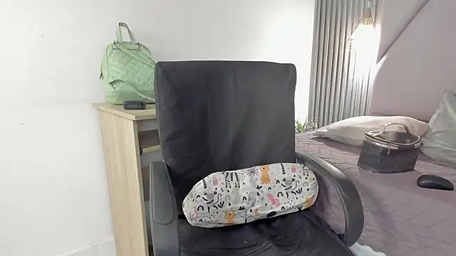 lolabunnysc online show from 21, 5, 2026