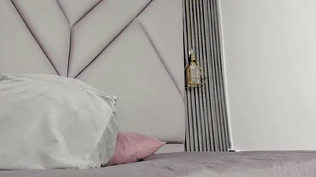 lolabunnysc online show from 14, 5, 2026