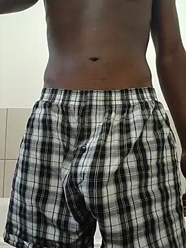 Snapshot of Darkskinned20 chatting on 22, 5, 2026 Darkskinned20 online show from 22, 5, 2026