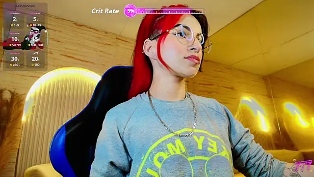 Moon Red r online show from 8, 6, 2026