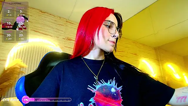 Moon Red r online show from 25, 5, 2026
