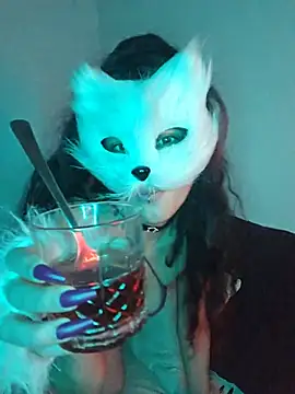 lilianroses online show from 13, 5, 2026
