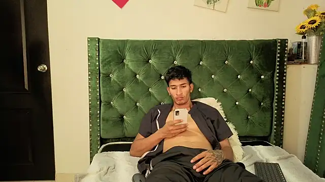 Zayn Moretti online show from 1, 7, 2026
