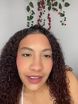 Daphnne Curly online show from 15, 5, 2026
