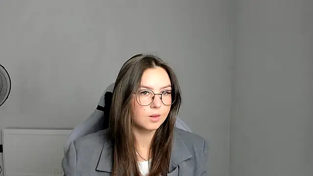 Regina cute  online show from 26, 6, 2026