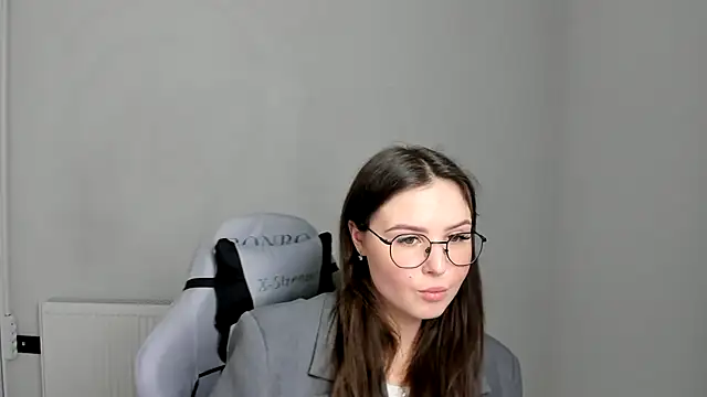 Regina cute  online show from 4, 5, 2026