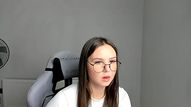 Regina cute  online show from 28, 6, 2026