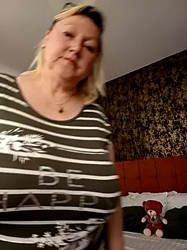 Snapshot of I_amVeronicle chatting on 23, 4, 2026 I amVeronicle online show from 23, 4, 2026
