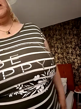 Snapshot of I_amVeronicle chatting on 25, 4, 2026 I amVeronicle online show from 25, 4, 2026