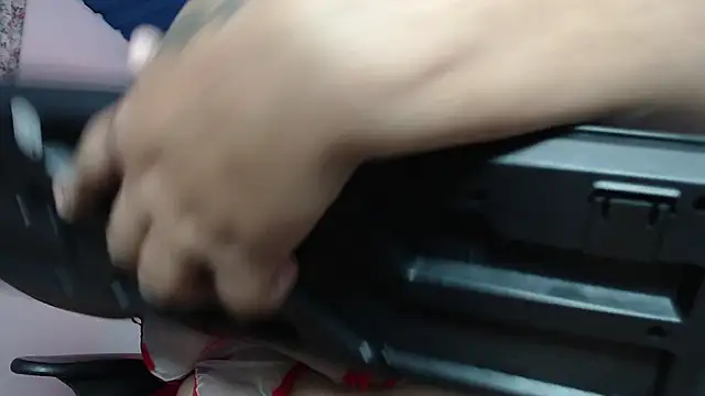 Snapshot of camilabb_xc chatting on 4, 3, 2025 camilabb xc online show from 4, 3, 2025