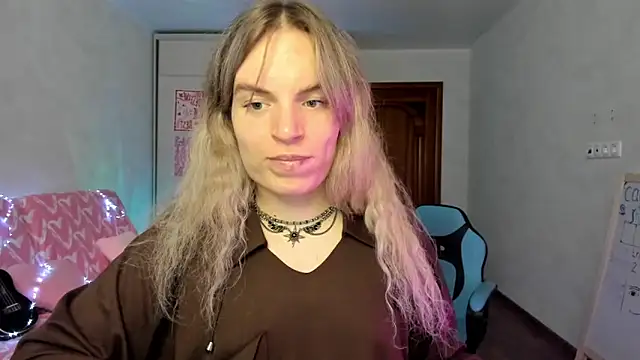 Snapshot of milliKira006 chatting on 15, 5, 2026 milliKira006 online show from 15, 5, 2026