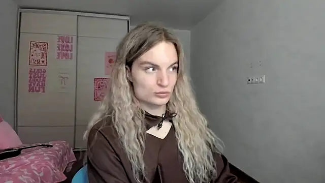 Snapshot of milliKira006 chatting on 9, 5, 2026 milliKira006 online show from 9, 5, 2026