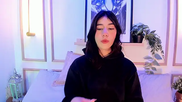 Snapshot of Nanami_ chatting on 6, 6, 2026 Nanami online show from 6, 6, 2026
