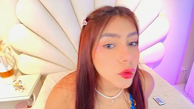 SiennaMoore online show from 13, 7, 2026
