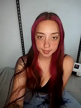 Snapshot of sadashi_moon_ofice chatting on 1, 5, 2026 sadashi moon ofice online show from 1, 5, 2026