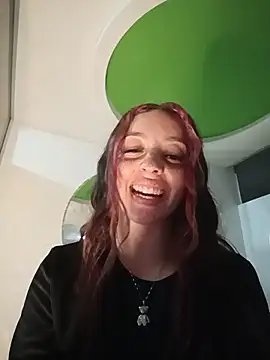 Snapshot of sadashi_moon_ofice chatting on 1, 6, 2026 sadashi moon ofice online show from 1, 6, 2026