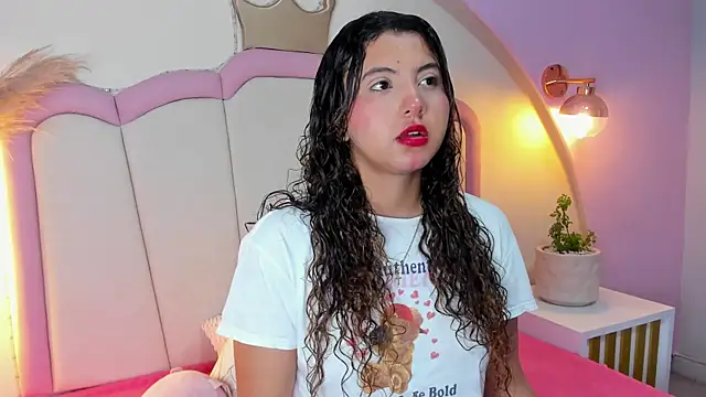 Snapshot of alexa_cutte_ chatting on 12, 7, 2026 alexa cutte online show from 12, 7, 2026