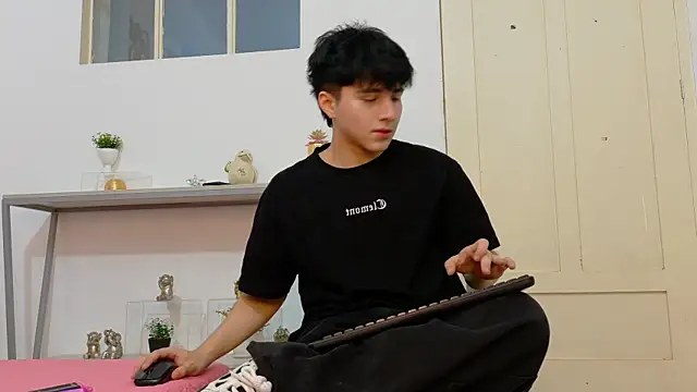 LunayDream online show from 12, 6, 2026
