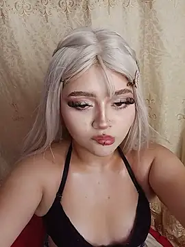 Snapshot of lya_nekko_ chatting on 8, 6, 2026 lya nekko online show from 8, 6, 2026