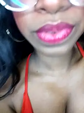 Snapshot of VenusNight_ chatting on 19, 7, 2026 VenusNight online show from 19, 7, 2026