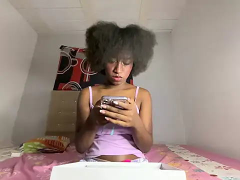 Snapshot of VenusNight_ chatting on 12, 6, 2026 VenusNight online show from 12, 6, 2026