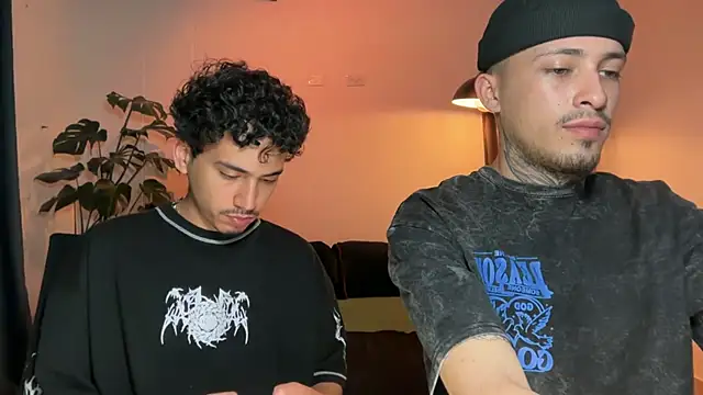 Snapshot of Noah_and_Steven chatting on 7, 7, 2026 Noah and Steven online show from 7, 7, 2026