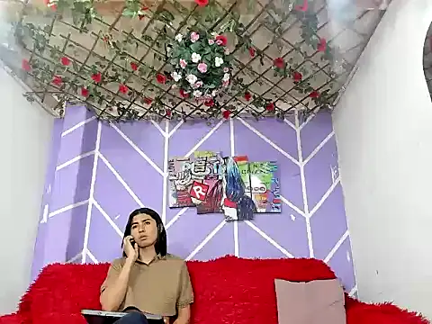 Snapshot of DAHNE_HOT_ chatting on 19, 7, 2026 DAHNE HOT online show from 19, 7, 2026