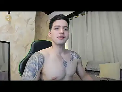 Snapshot of RONNY_COLTON chatting on 10, 5, 2026 RONNY COLTON online show from 10, 5, 2026