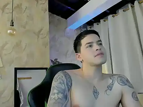 Snapshot of RONNY_COLTON chatting on 25, 4, 2026 RONNY COLTON online show from 25, 4, 2026