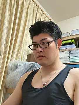 Snapshot of shun_201 chatting on 28, 4, 2026 shun 201 online show from 28, 4, 2026