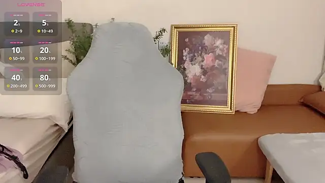 Puppy-kiss online show from 21, 4, 2026