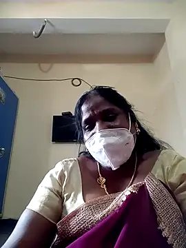 Snapshot of swetha10 chatting on 9, 7, 2026 swetha10 online show from 9, 7, 2026