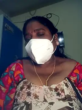 Snapshot of swetha10 chatting on 19, 7, 2026 swetha10 online show from 19, 7, 2026