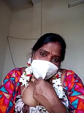 Snapshot of swetha10 chatting on 20, 7, 2026 swetha10 online show from 20, 7, 2026