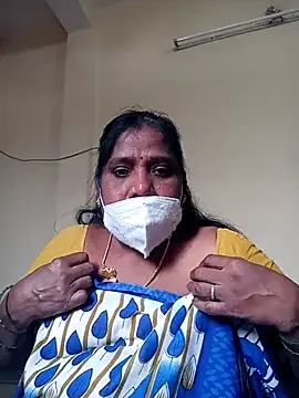 Snapshot of swetha10 chatting on 18, 7, 2026 swetha10 online show from 18, 7, 2026