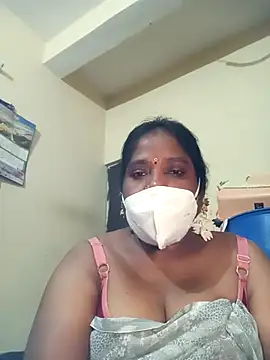 Snapshot of swetha10 chatting on 15, 7, 2026 swetha10 online show from 15, 7, 2026