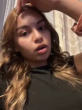 MaelyClaire online show from 20, 4, 2026