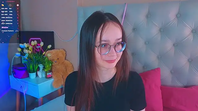 KaraParsons online show from 21, 4, 2026