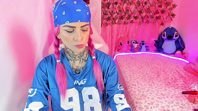 Snapshot of Megan_Robertss chatting on 30, 6, 2026 Megan Robertss online show from 30, 6, 2026