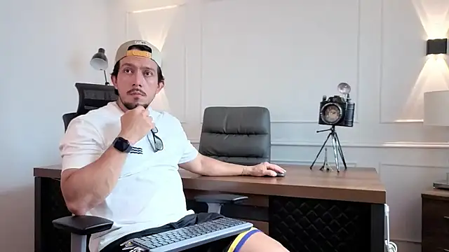 andrewmuscle online show from 22, 4, 2026