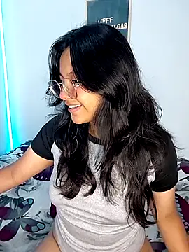 Snapshot of _Juno chatting on 26, 5, 2026 Juno online show from 26, 5, 2026