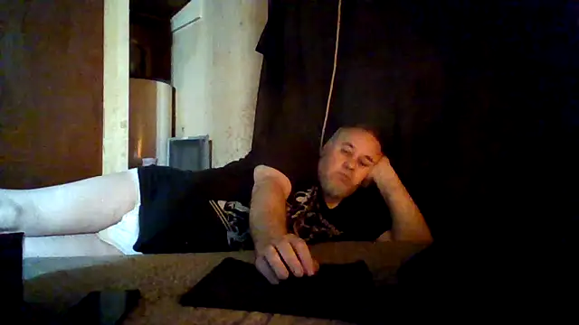 Snapshot of Nightshade1195 chatting on 10, 6, 2026 Nightshade1195 online show from 10, 6, 2026