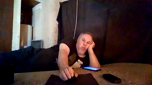 Snapshot of Nightshade1195 chatting on 2, 5, 2026 Nightshade1195 online show from 2, 5, 2026