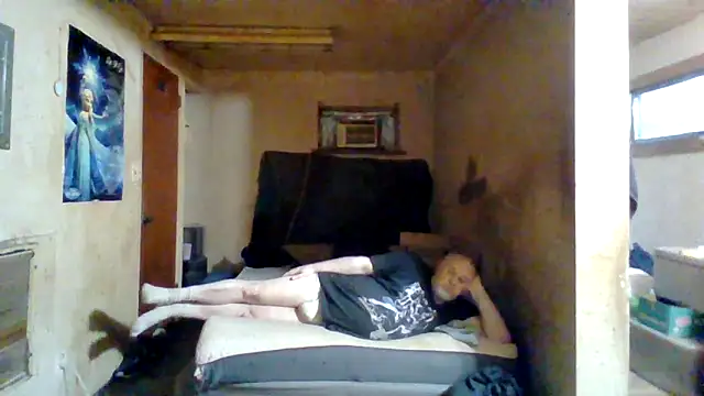 Snapshot of Nightshade1195 chatting on 12, 6, 2026 Nightshade1195 online show from 12, 6, 2026