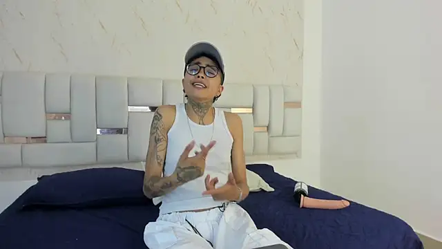 Snapshot of Antony_D_ossa chatting on 2, 8, 2026 Antony D ossa online show from 2, 8, 2026