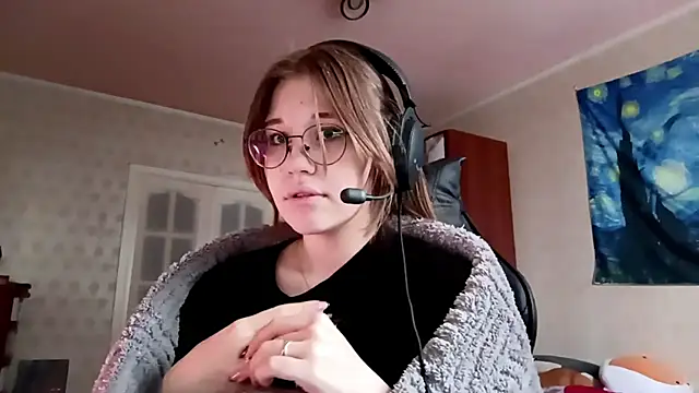 MandieBusby online show from 21, 4, 2026